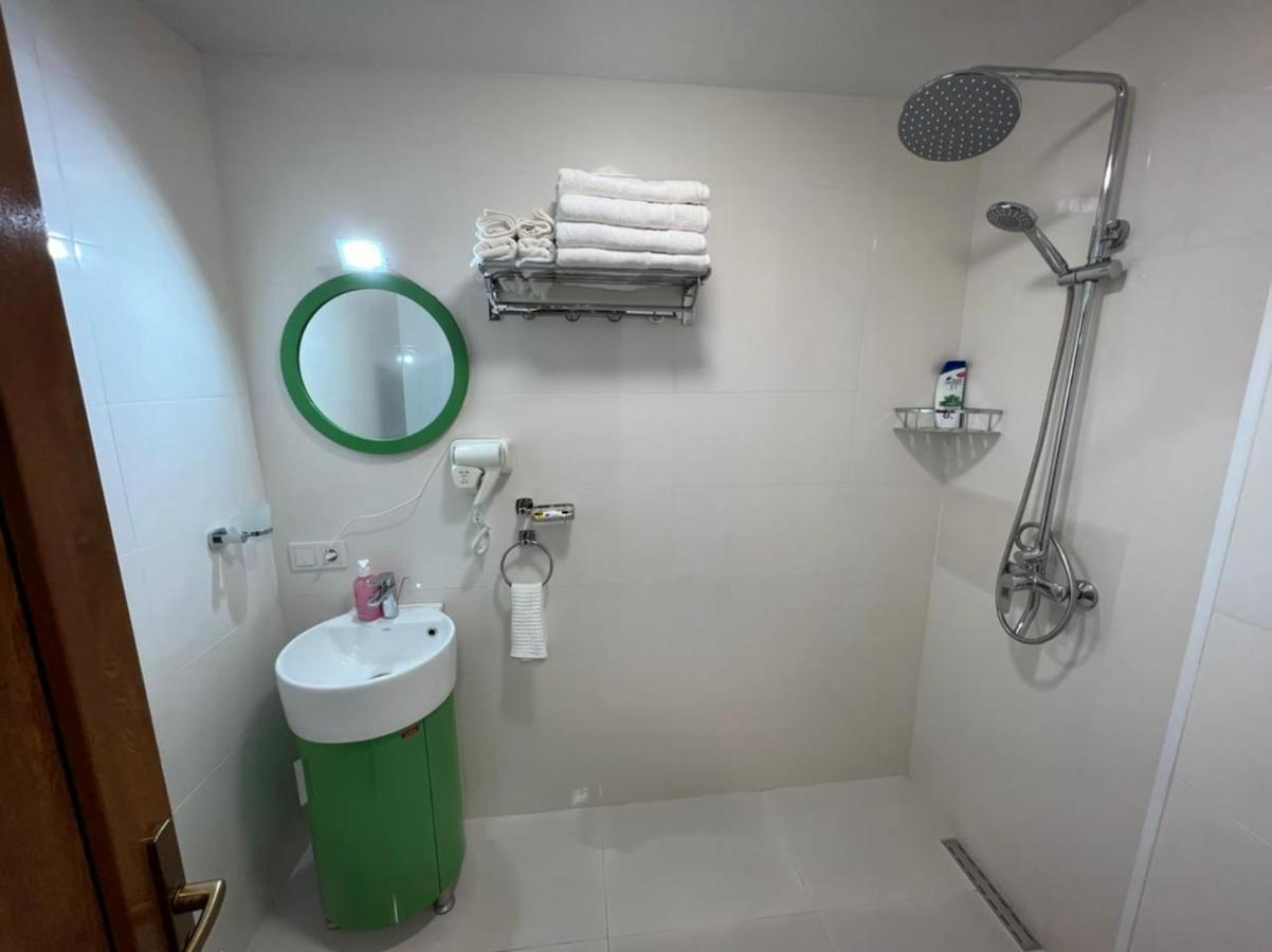 Pekini Street Apartment Tbilisi ภายนอก รูปภาพ