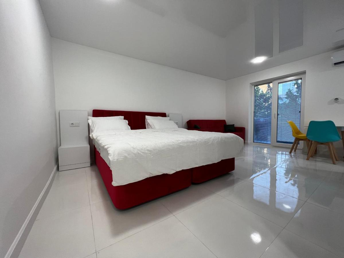 Pekini Street Apartment Tbilisi ภายนอก รูปภาพ